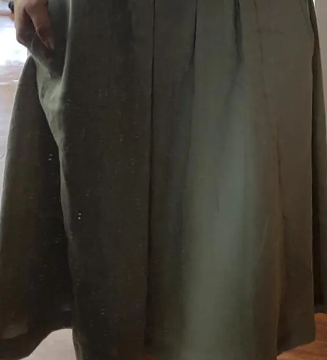 브라운에 이어 카키까지
