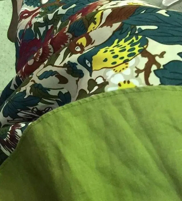 휴가때 입어도 좋고 평소에 입고 싶네요.
