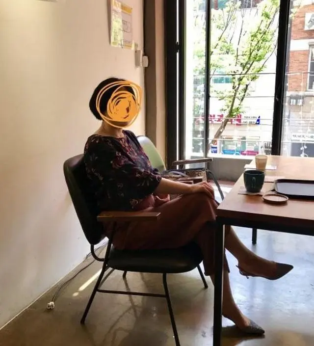 탁한컬러 입었어요
