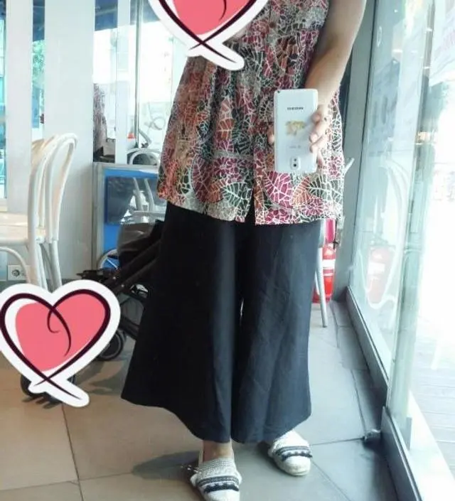 실용적인 여름바지. 하나. 둘. 셋.
