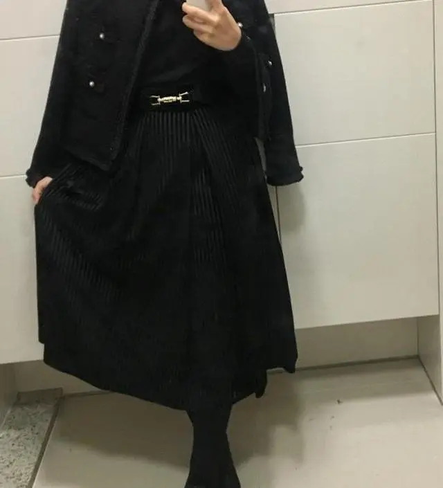 날씬해보이는 벨벳스컷
