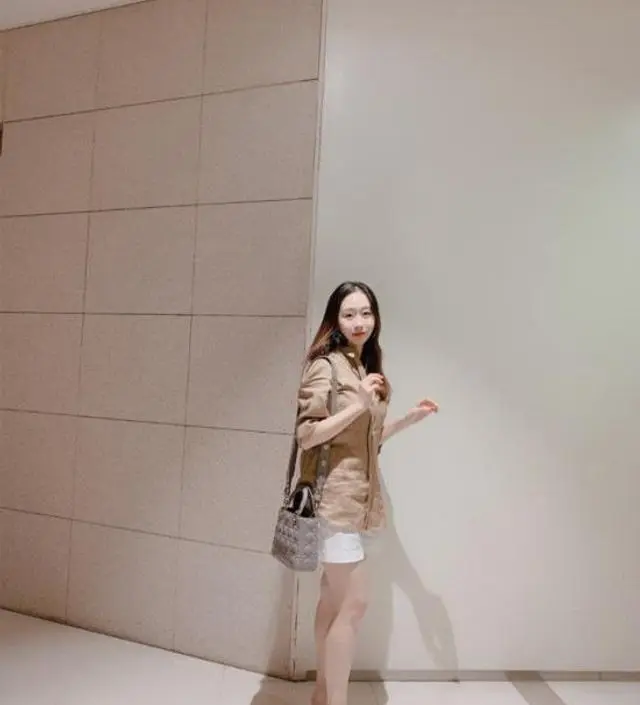 고급스러운 색감과 소재 [ etoupe ]
