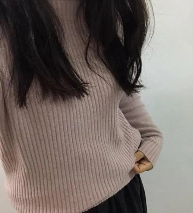 핑크색  고급스럽네요^^
