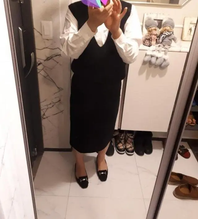 브이넥 울 니트베스트
