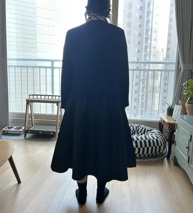 이스커트 대박 이뻐요~ 나이도 있고 원래도 미디이상 스커트를 즐겨입는터라 봄맞이용으