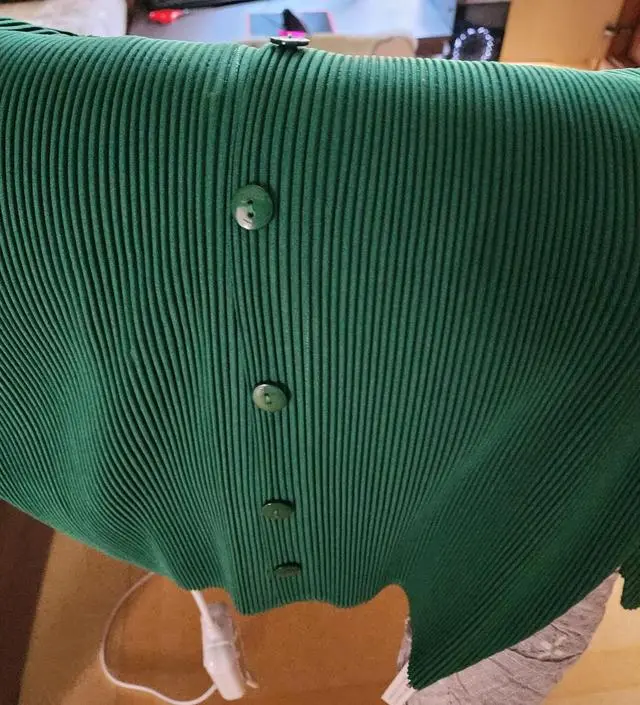 생각보단 두꺼워요
