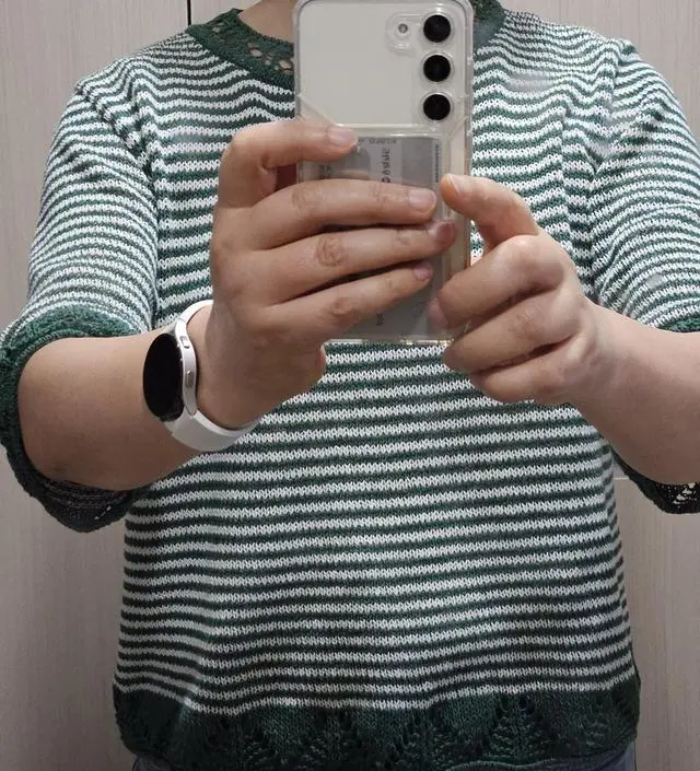 요즘 날씨가 요상 해서 아직 이른 감이 있지만 한지 성분이 들어가서 그런지 가볍고 살