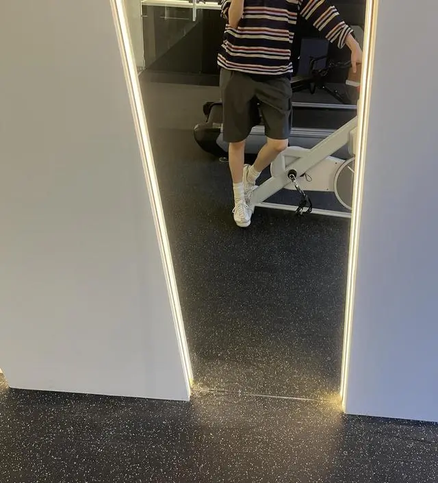 여유있으면서 힙한 느낌에 고급스러움까지! 패션의 시작이 바지 핏이라는데 저는 딱 맘