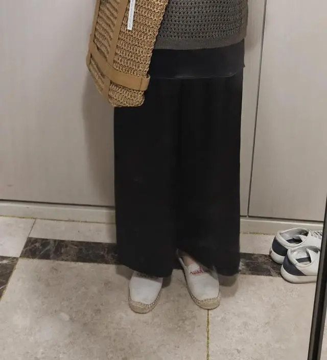 바지 길이 딱 조아요  촬랑촬랑 시원하고 편해요
