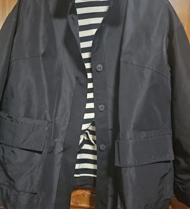 정말 인생점퍼를 만났네요 ㅎㅎㅎ 지금 입기 딱좋은  아우터 입니다   이집 옷은  인터