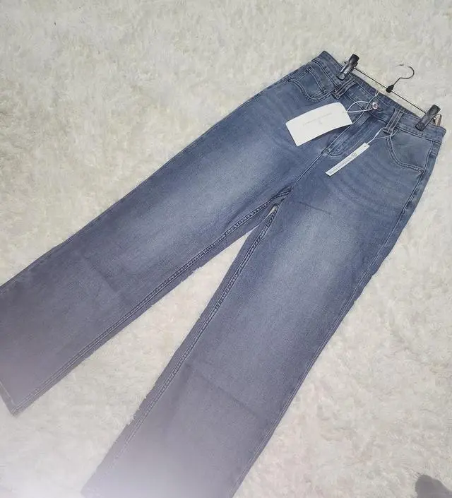 컬러랑 핏 둘 다 너무 예쁘게 잘 나왔어요! 
