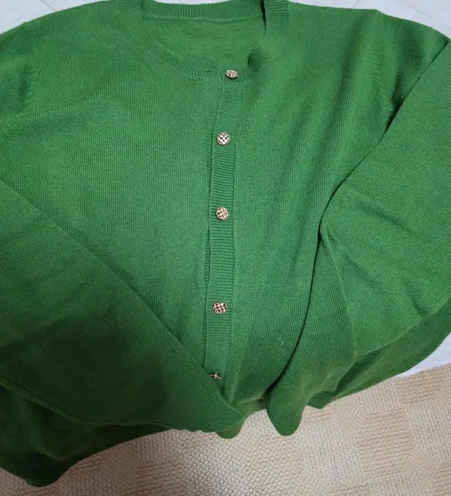 산뜻한 그린컬러가  너무예뻐요