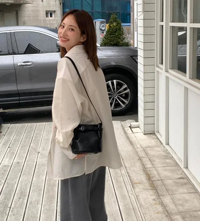 Mallory Mini Bucket Bag - Black Currant - 엘바테게브