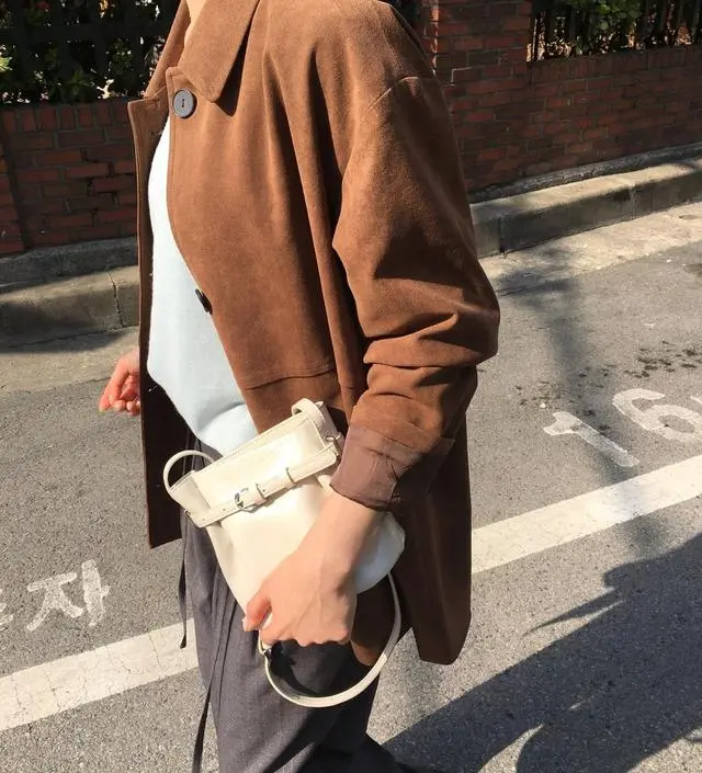 ◆ELBATEGEV◆Mallory Mini Bucket Bag Pale Stone 韓国発 Mallory Mini Bucket Bag Pale Stone 멜로리 미니 버킷백 페일