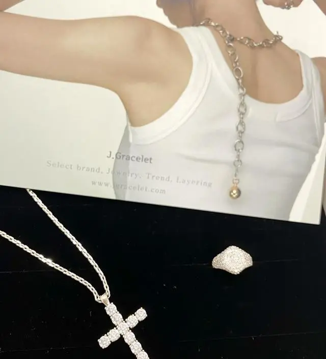 ネックレス・ペンダント J.GRACELET Frame Cross Necklace ( 2 COLOR) V-174220602_0_565.jpg?pristine