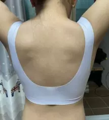 스킨색이랑 같이 구매 했어요. 
