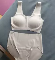 네이버페이에서 작성된 후기입니다.
