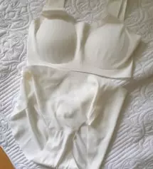 네이버페이에서 작성된 후기입니다.
