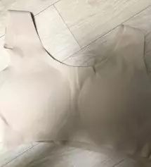 사이즈 m과 L중 고민을 한참 하다가 일단 라지로 시켜서 안맞으면 두었다가 입으면 되겠