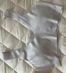 키 144센치 몸무게50키로
