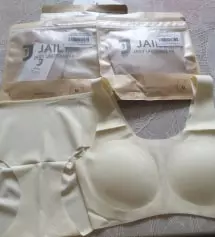 142센치 36키로 4학년 아이에게 잘 맞아요.좀 큰가 싶었는데 입혀보니 괜찮네요. 아이가