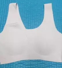 초등5학년. 143/40.5킬로. 여름이 되어가면서 가볍고 조이지않는 스타일의 속옷으로 찾