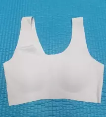 초등5학년. 143/40.5킬로. 여름이 되어가면서 가볍고 조이지않는 스타일의 속옷으로 찾