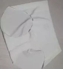 우선 심리스라 봉제선 없어서 여름에 얇은 옷 입었을때 티 안나서 좋아요. 부드럽다보니