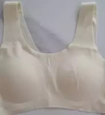 우리아이 첫브라로 선택해서 잘 착용하다가 추가구매해요. 다른 제품들도 몇개 사봤는데