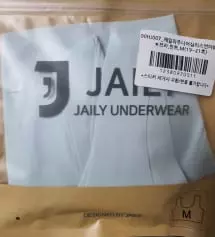 아이는 민트색을 원하지 않았는데 색상이 무난해요
