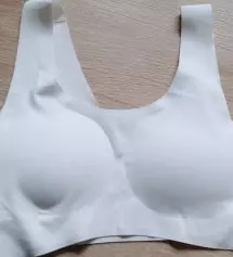 불편해서 안입을까봐 걱정했는데 잘입고 다녀요~
