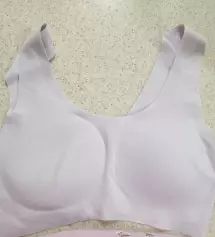 아이가 직접 골랐어요.살짝 크지만 편하고 너무 좋다고하네요. 다른 색상도 사야겠어요