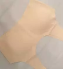 아이가 너무 편하다고 좋아해요 밑에 고무줄 있으면 불편해서 착용거부했는데 착용한거