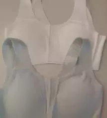 답답하지않고 편하다고 하네요~