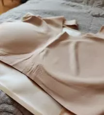 아직 입혀보진 않았는데 보기엔 시원하고 좋아보여요. 초5라서 봉긋한건 싫었는데 이제