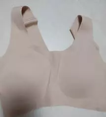 늘 입는거에요 s입다가 미리 m사이즈 더 구매했어요 편해보이고 시원해서 쭉 이제품만 