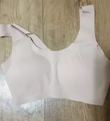 처음 착용인데 거부감 없이 잘 입어요.