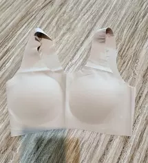 작년부터 입히고 있는데 입고 벗기 편하고 심리스라 부드럽고 몸에 닿는 면도 불편함 없