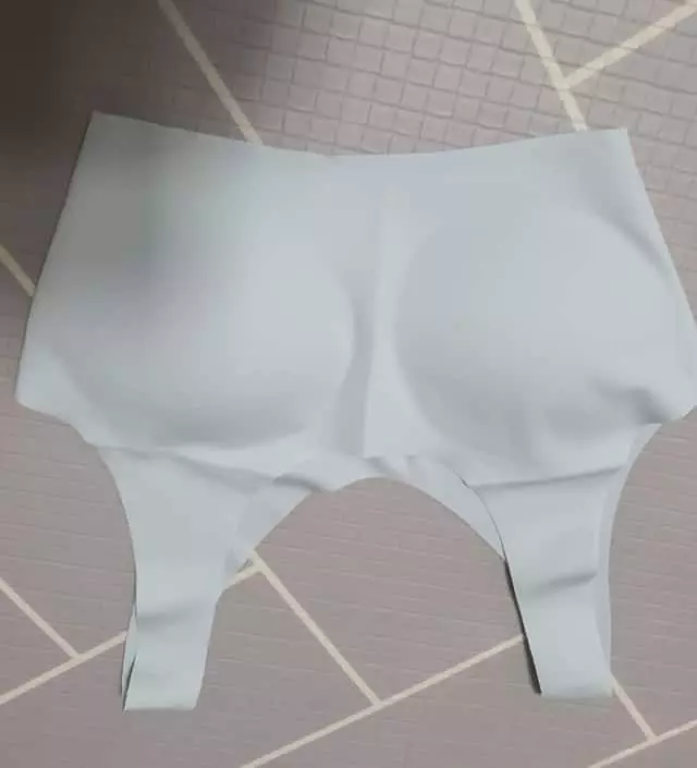 초등 5학년이 되면서 가슴부분이 나오다보니 아프기도 하고 불편해해서 구매했어요. 심