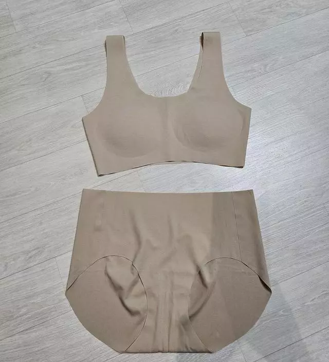 아가씨되어가는딸아이
