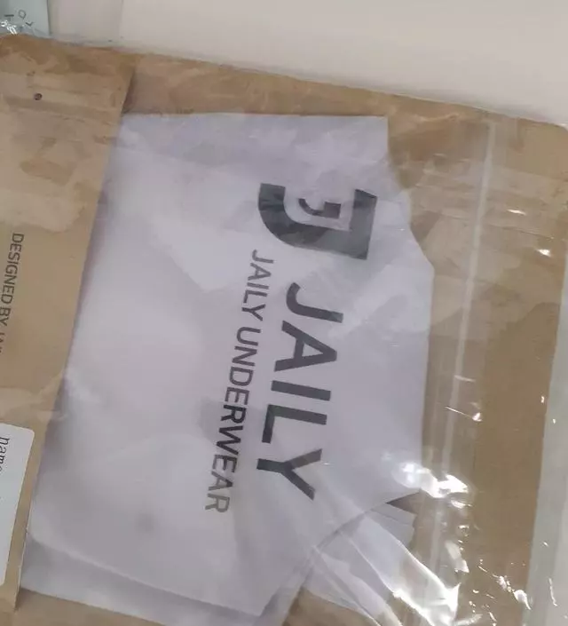 아이가 통통해서 그런지 잡아요