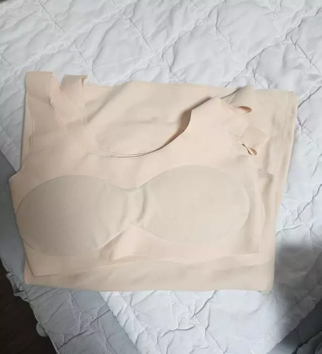 아직 아이가 입질 않았는데 편해 보여요