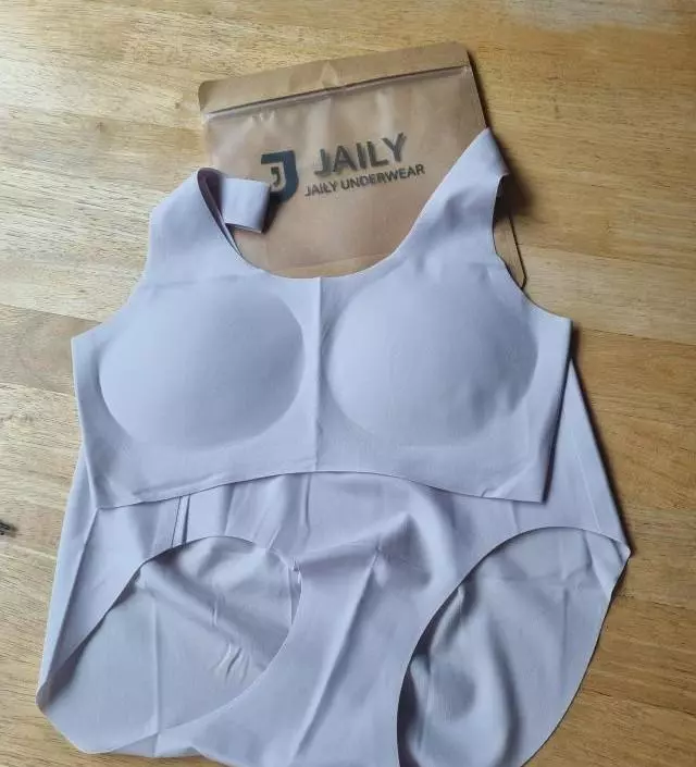 네이버페이에서 작성된 후기입니다.
