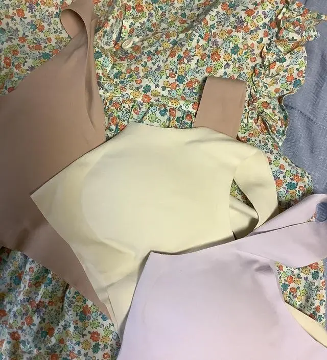 가볍고 좋습니다. 아이가 맘에 들어해서 여름용으로 추가로 더 구매하려고 합니다.