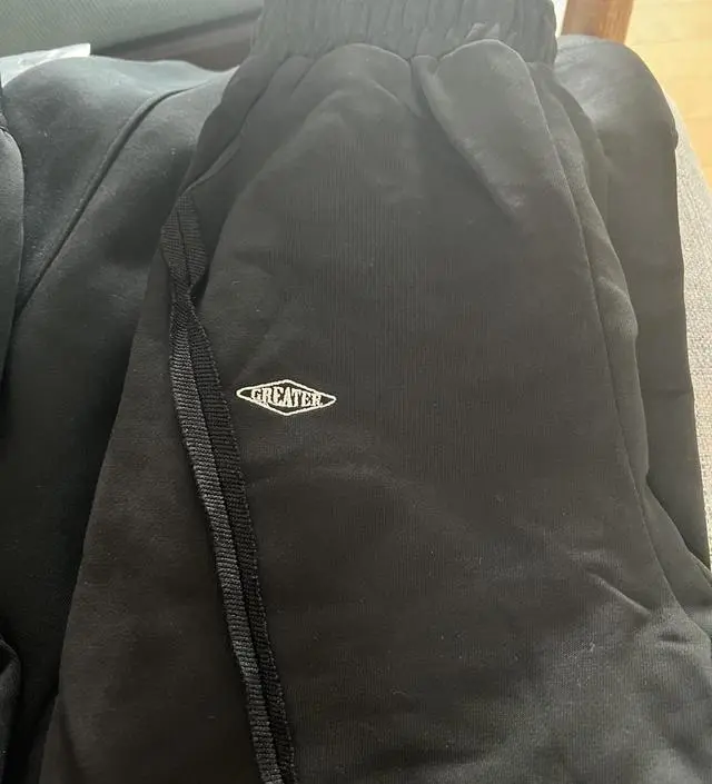 깔끔하게 떨어지는 스타일이에요
