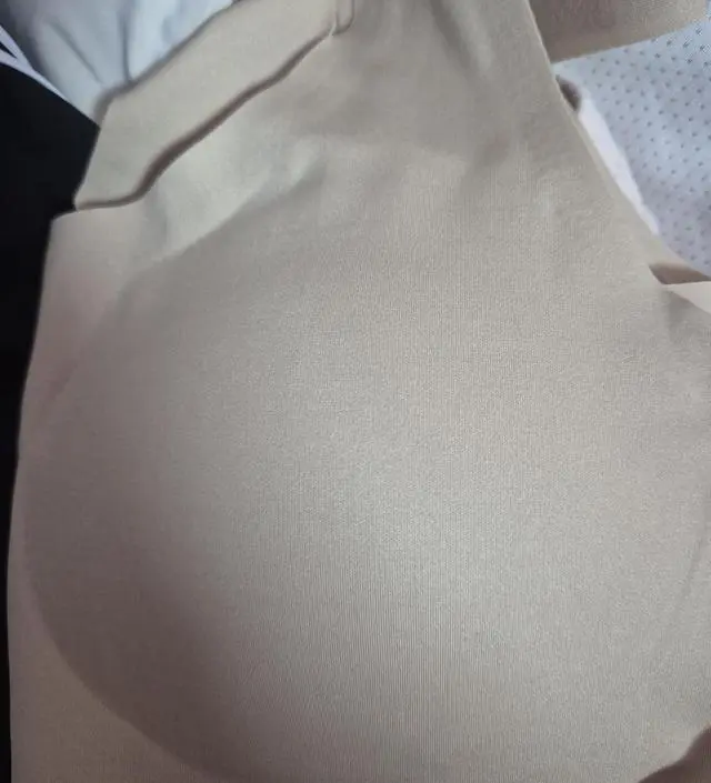 M사이즈할까 고민 많이 했는데 살짝 크네요
