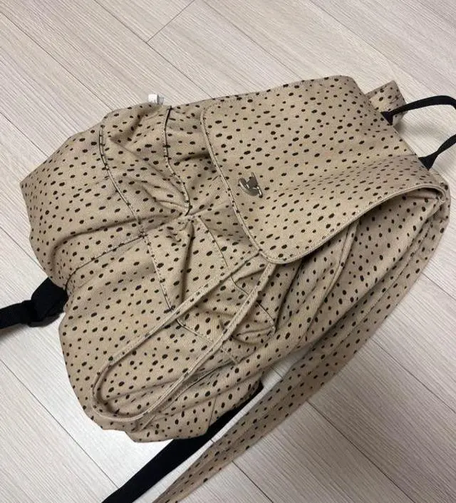 韓国人気ブランド☆day backpack (dot leopard)/YEOMIM 여밈(YEOMIM) day backpack (dot leopard) - 사이즈 & 후기 | 무신사