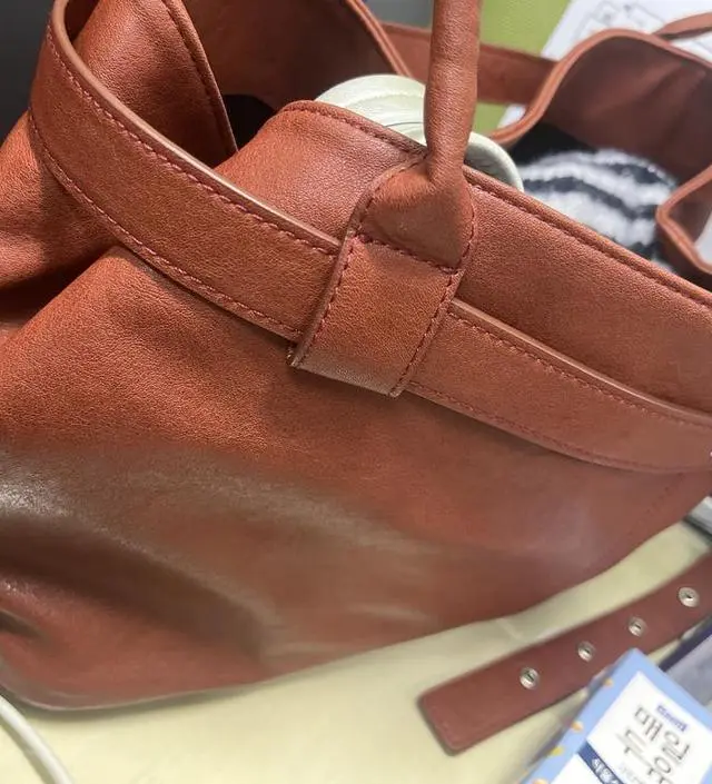 ★YEOMIM★ belted boat bag brick MUSINSA | YEOMIM belted boat bag (brick)