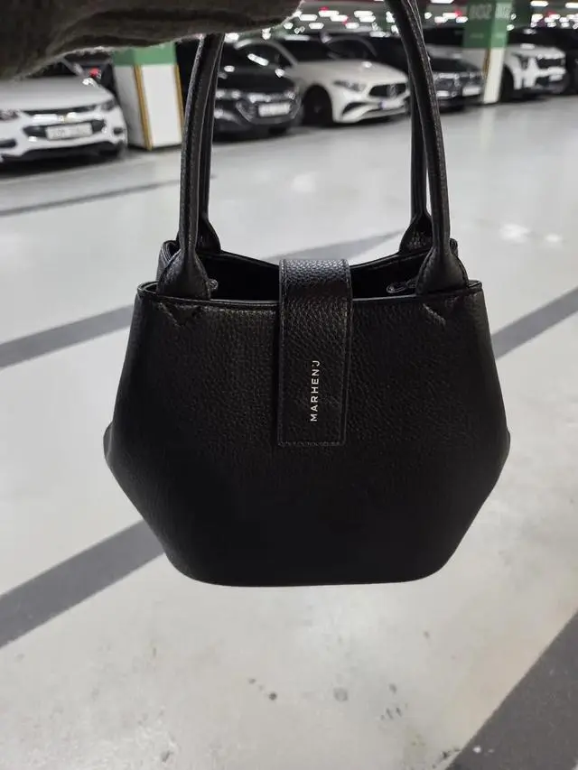 AUBREE - MARHEN.J