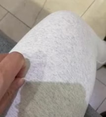 레깅스랑 양말이랑 함께 구입했는데 색상도 잘 맞고 너무 예뻐요 넉넉하구 편하구 원래